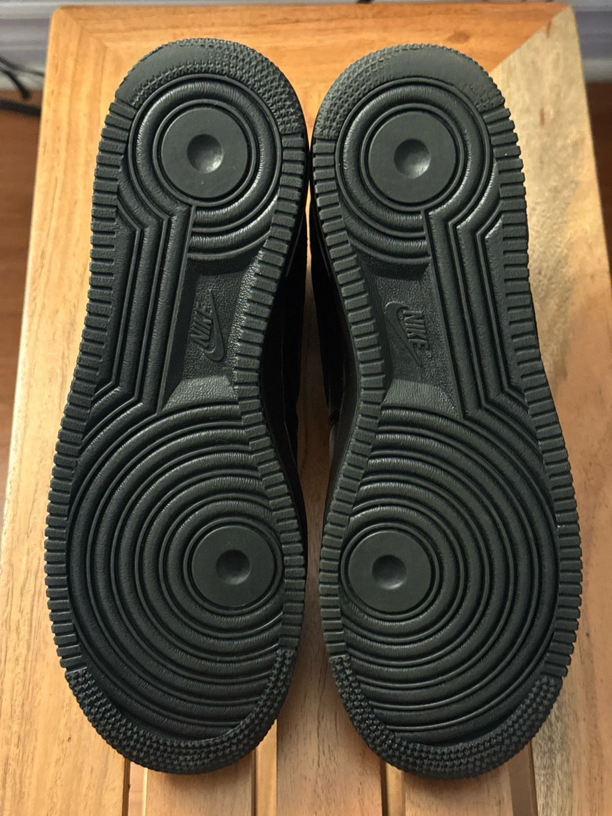 Nike Air Force 1 High Triple Black Men’s Size 9.5 - photo 4