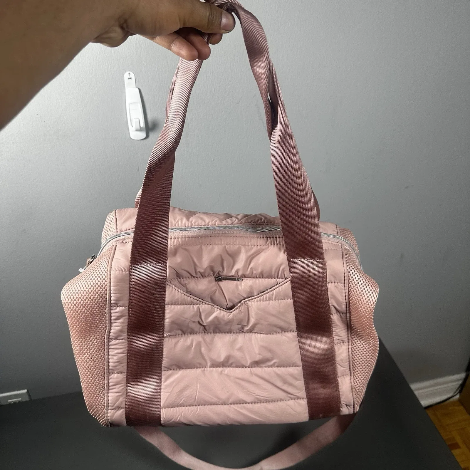 Stella & Dot Pink Puffer Travel Bag - photo 2