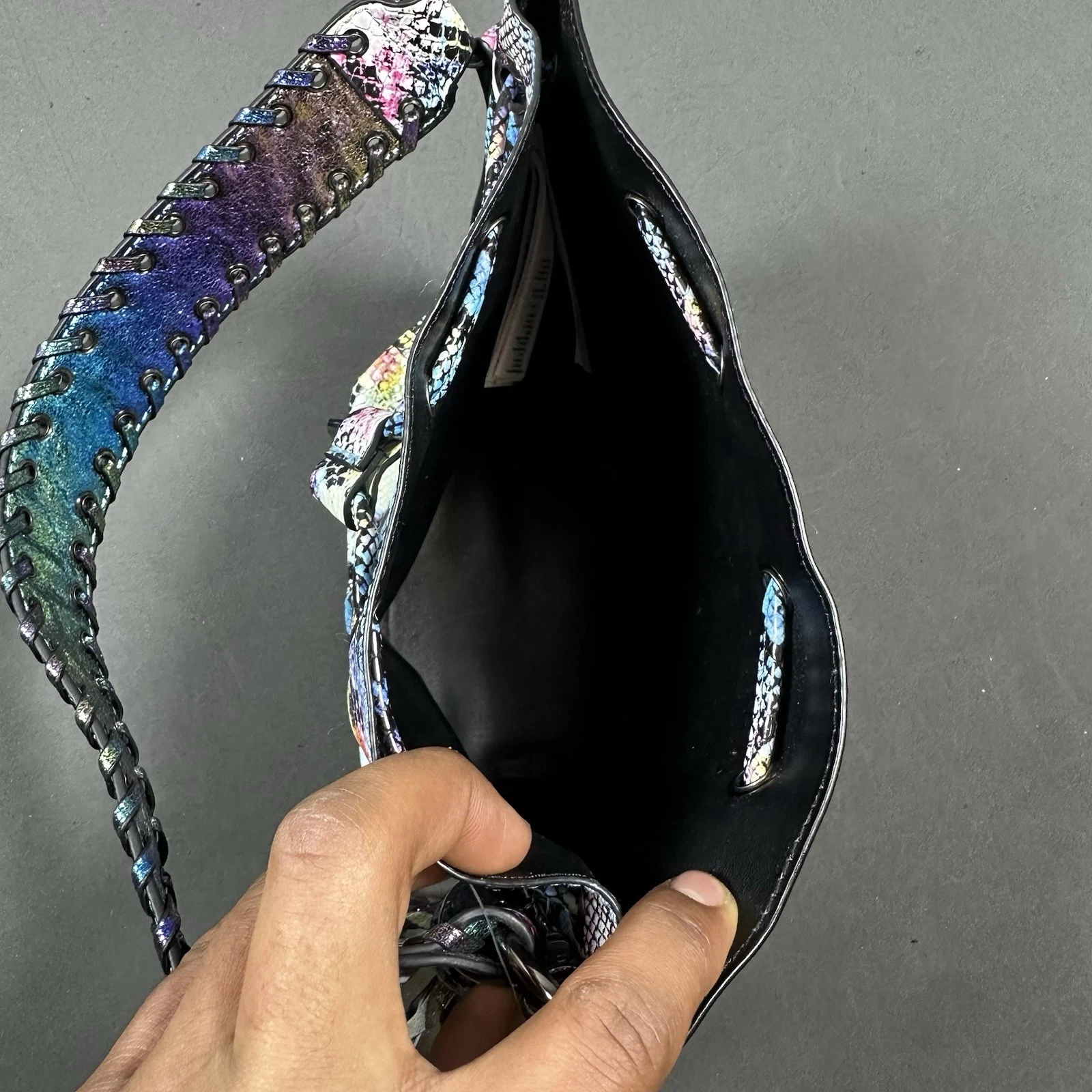 ALDO Dorothy Snakeskin Bucket Bag - photo 4
