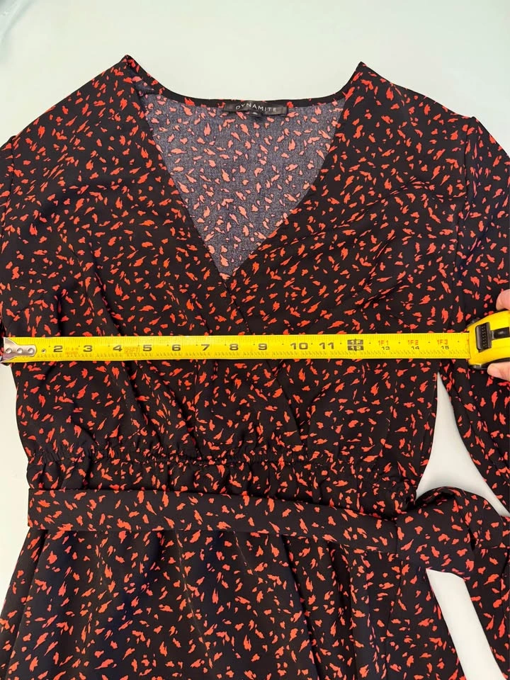 Dynamite Abstract Black Wrap Belt Mini Dress - M - photo 4