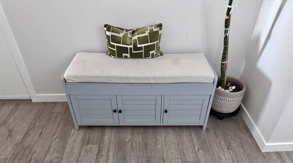 Solid Wooden Storage Bench with 3 Shutter-shaped Doors