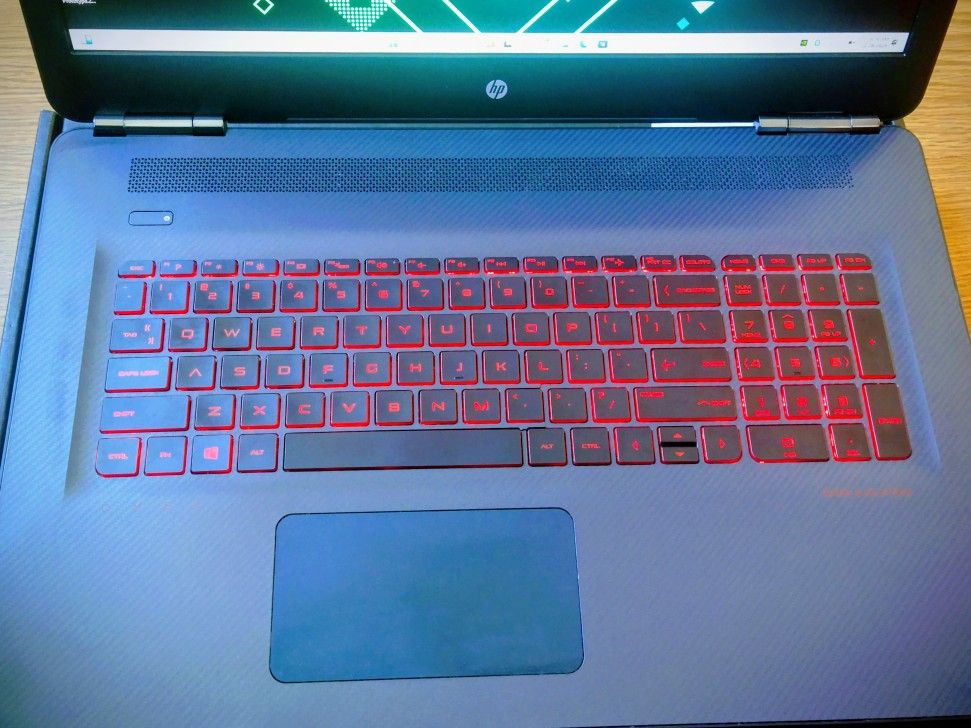 HP OMEN 17 Laptop i7 16GB RAM 512GB SSD GTX 1050Ti + Games - photo 3