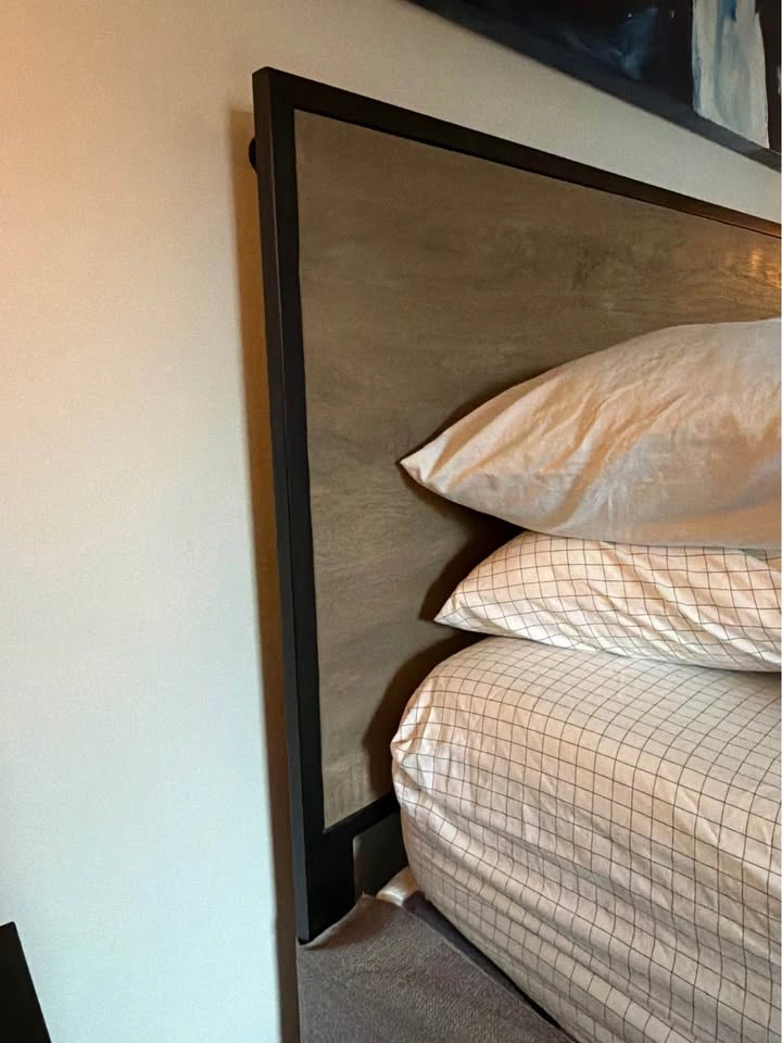 Pottery Barn 2 Nightstands & King Bed Frame - photo 5