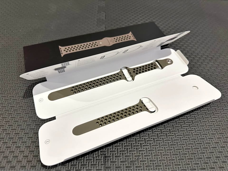 Apple watch arm band