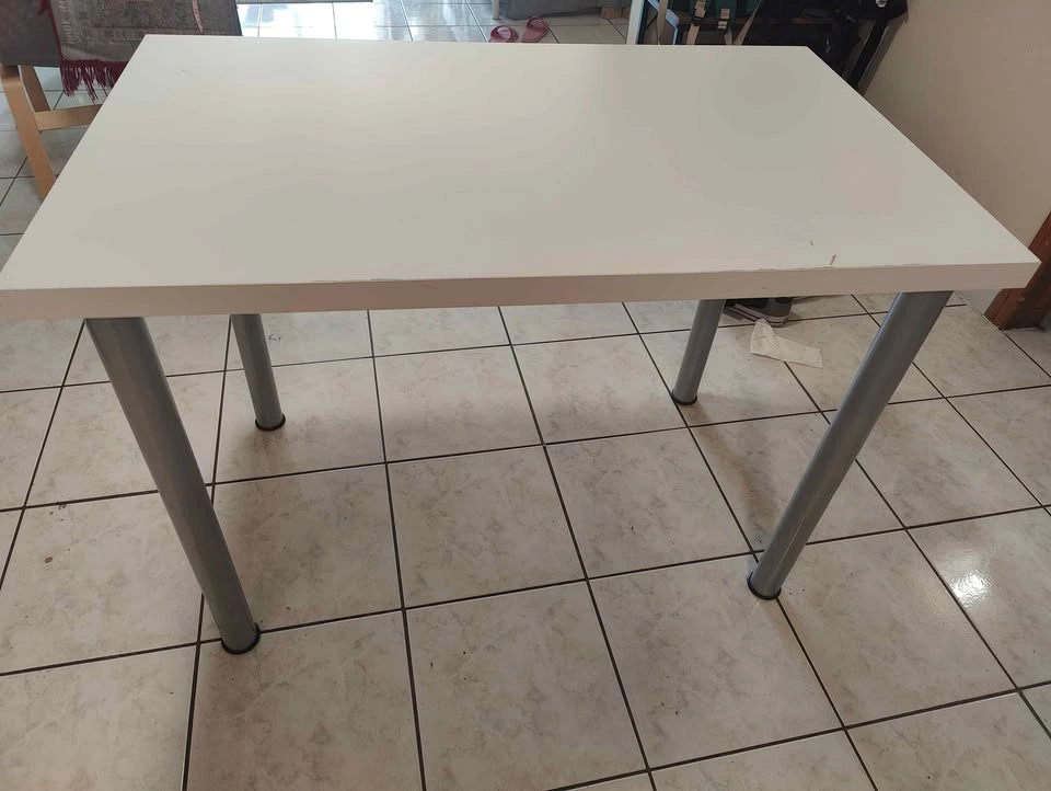 Ikea white table