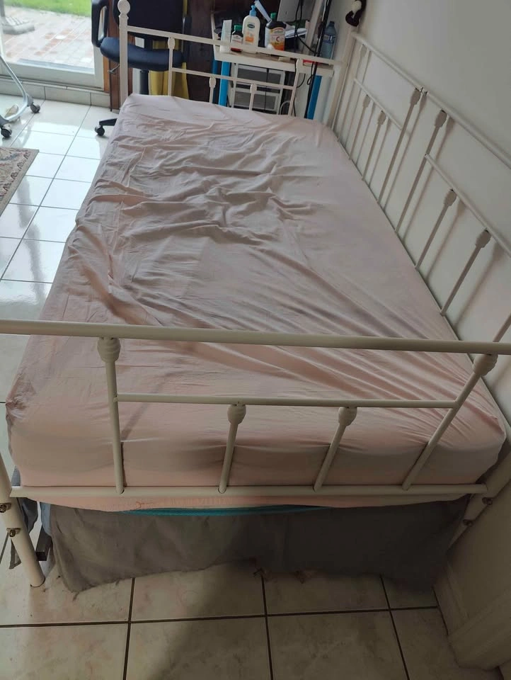 Twin Size Metal Daybed Frame with Trundle - photo 3