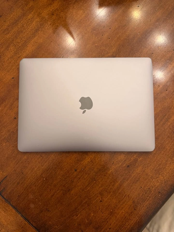 MacBook Air (2020) Intel i5 Chip - photo 4