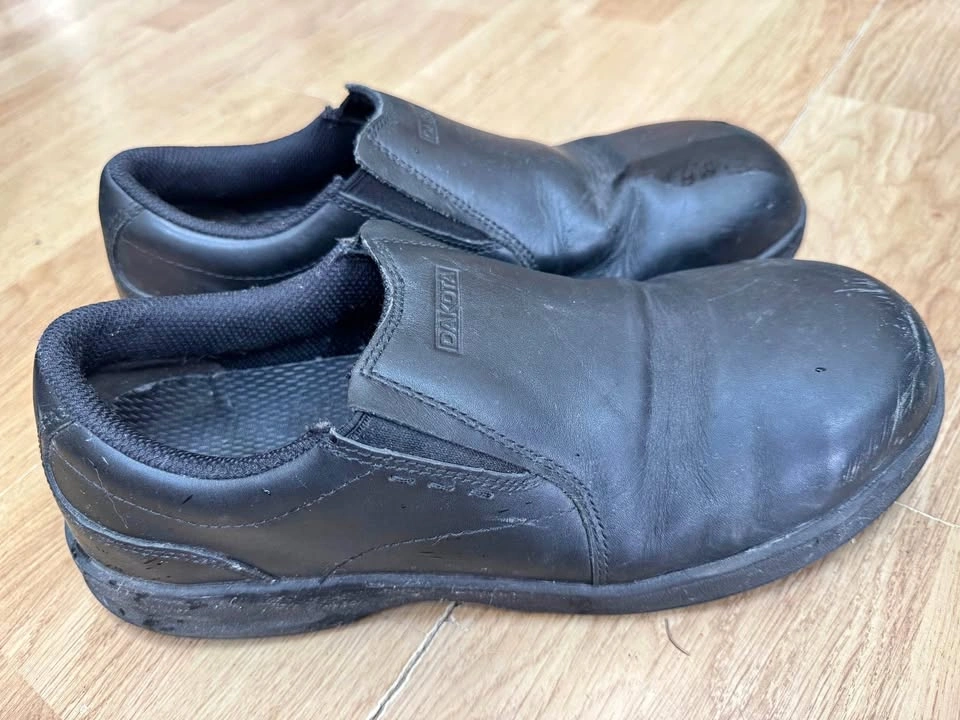 Dakota Slip-On Safety Work Shoes Size 9.5 Men's
