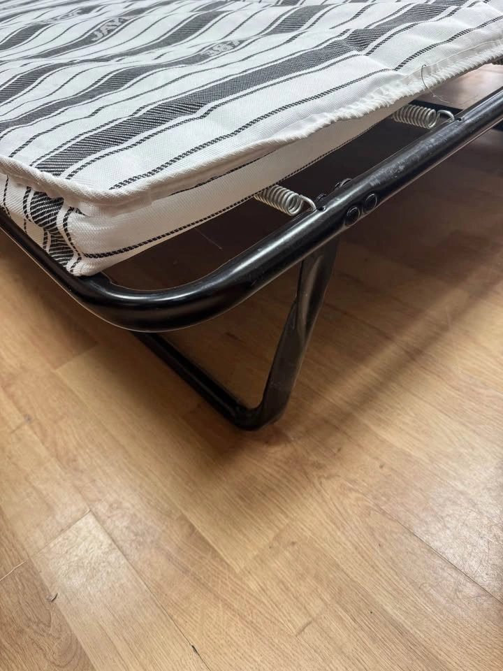 Jay-Be Folding Guest Bed with thin Mattress - photo 3