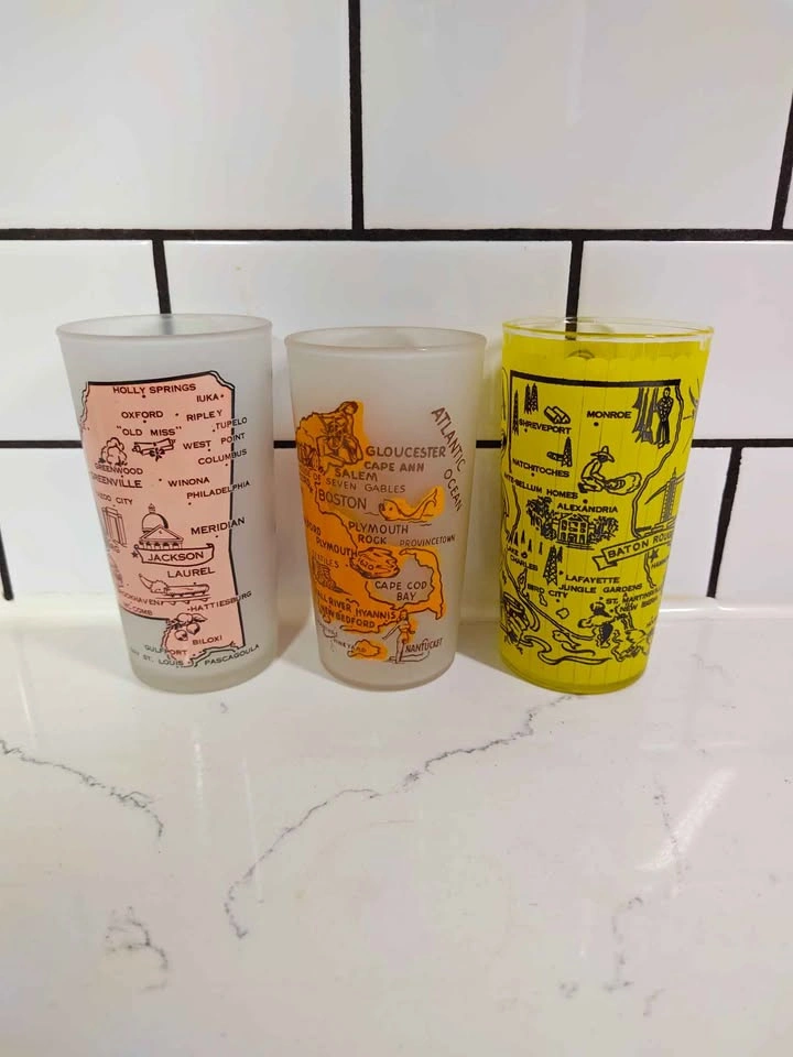 Vintage 60's Tourist Souvenir Frosted Glass Tumblers x3 - photo 2