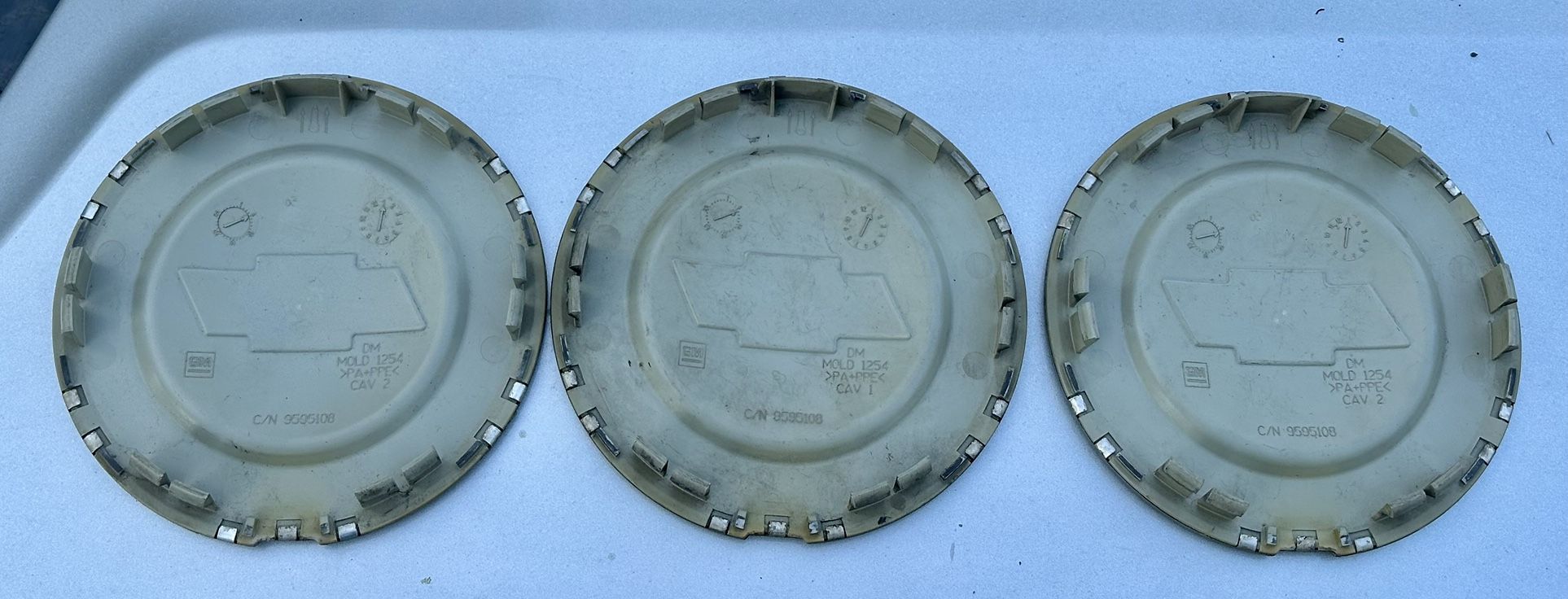 Chevy Trailblazer GM OEM Wheel Center Rim Caps - photo 2