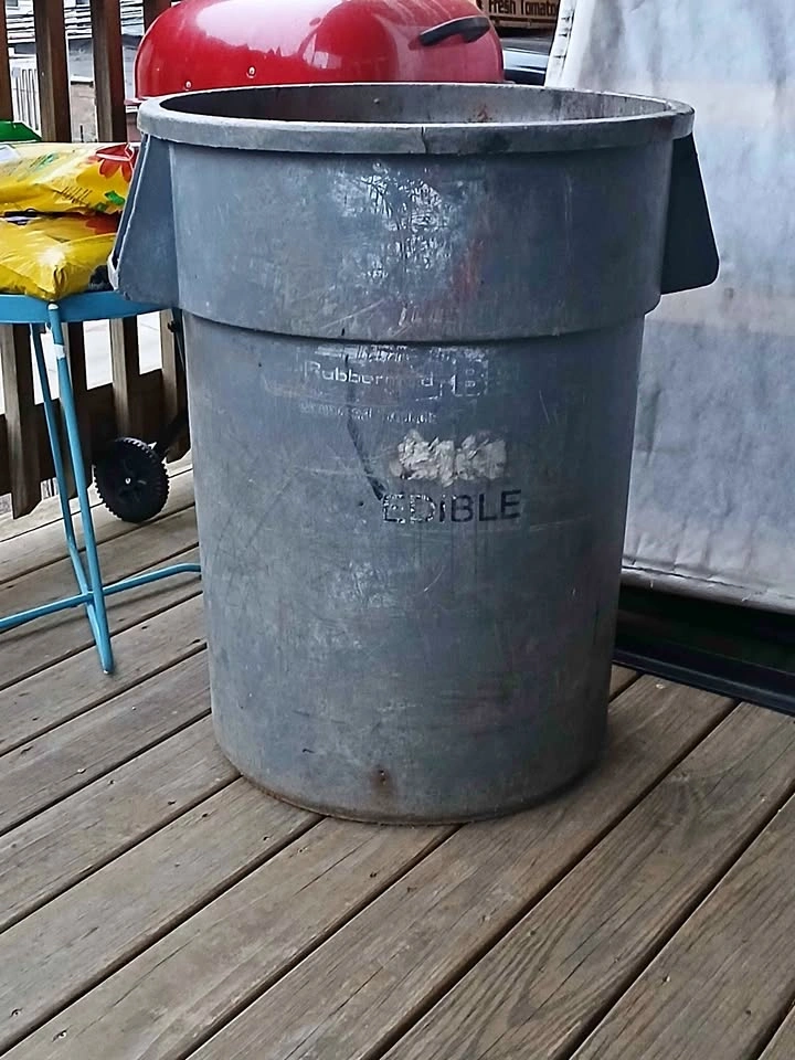 Large heavy duty garbage can for sale
