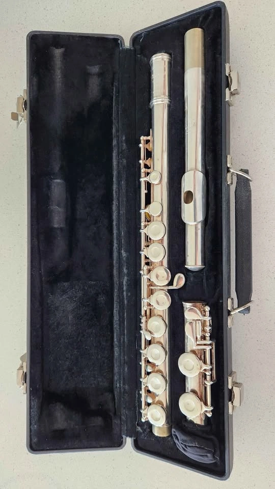 Gemeinhardt 22SP Flute with Hardcase and Cleaning Rod - photo 2