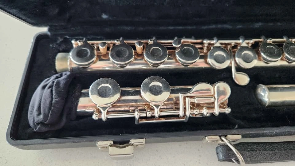 Gemeinhardt 22SP Flute with Hardcase and Cleaning Rod - photo 4
