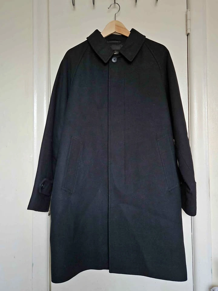 Uniqlo Balmacaan Overcoat Size small