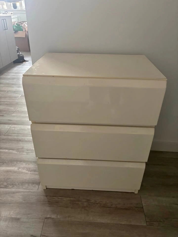 3 Drawer Night Table