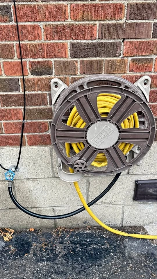 Outdoor hose for garden with retractable stand