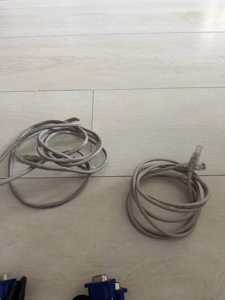 Assorted cables - photo 5