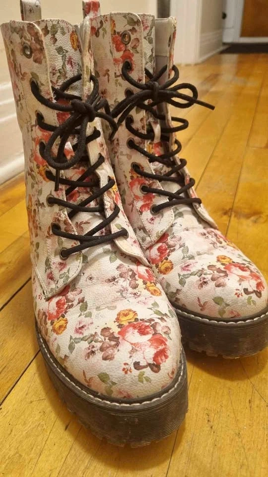 Unionbay floral combat boots - size 11