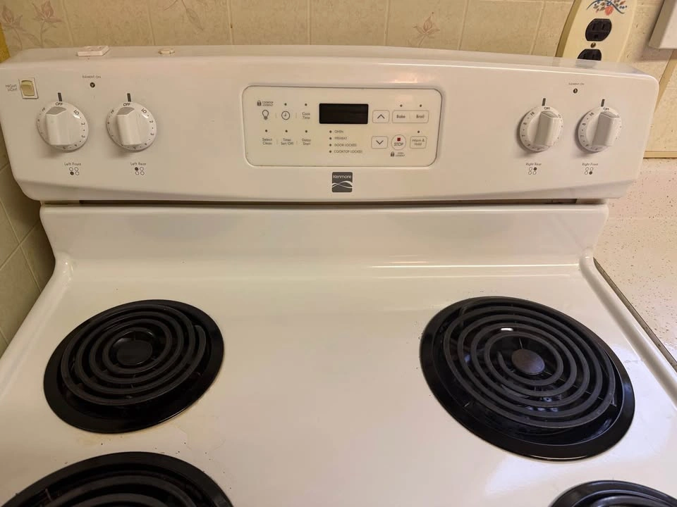 Kenmore Electric Range - photo 3
