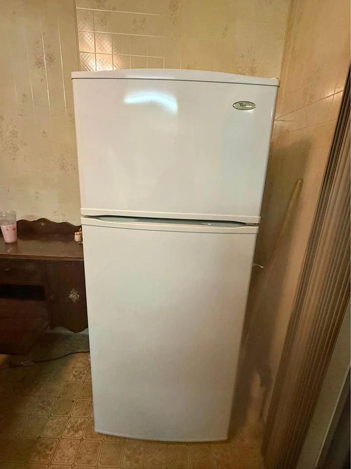 Whirlpool Top Freezer Fridge