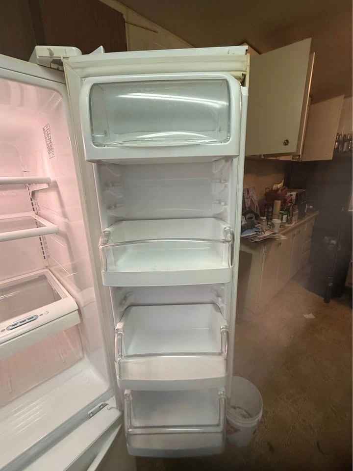 LG French Door Refrigerator - photo 3