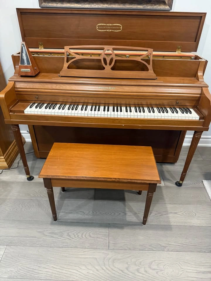 Mason & Risch Upright Piano - photo 4
