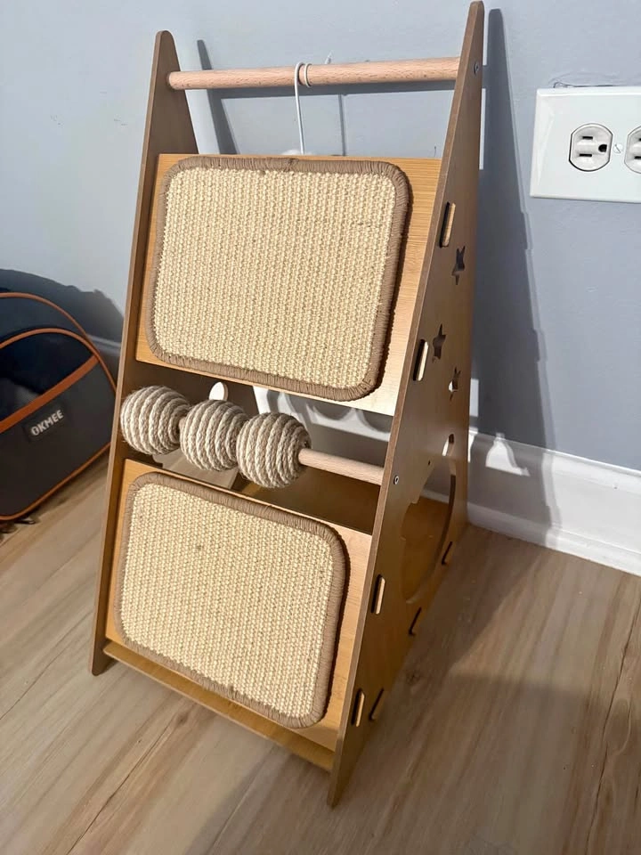 Cat Scratcher