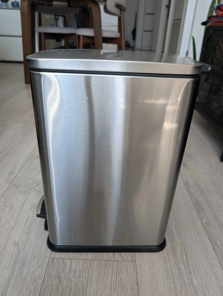 Stainless Steel Foot Pedal Trash Can - photo 2