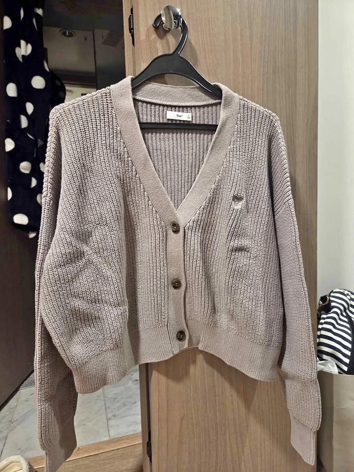 Aritzia TNA Ribbed Knit Cardigan