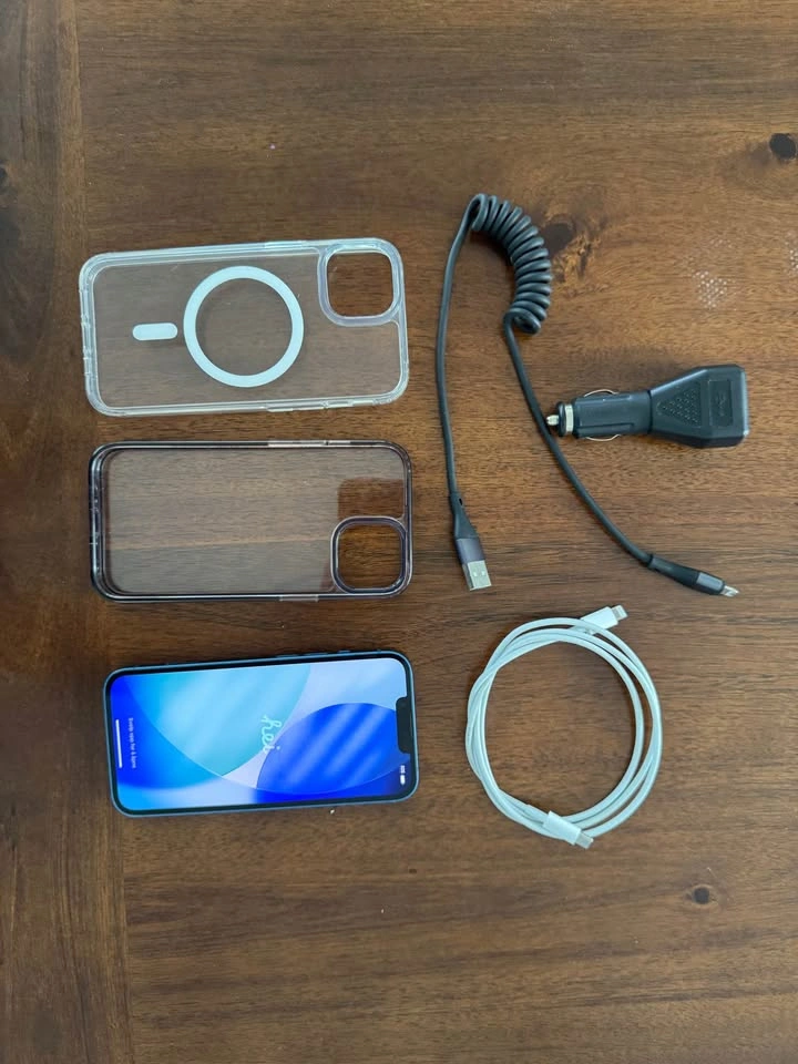 iPhone 13 Blue 128GB - photo 4