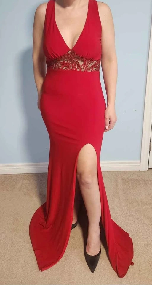 Red evening gown - photo 2