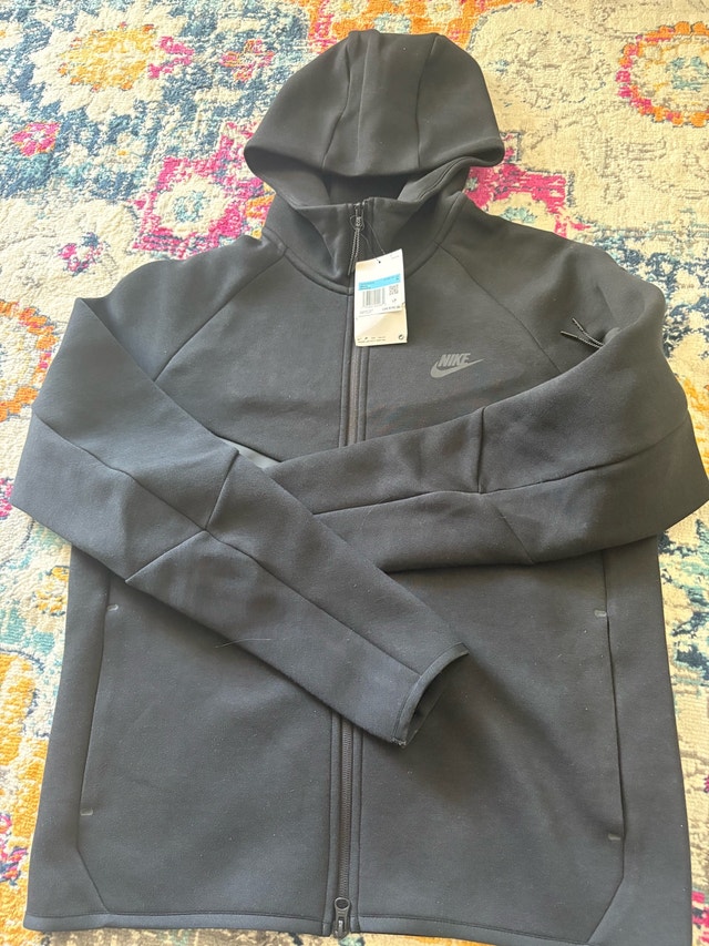 (Brand New) Nike Tech Fleece Hoodie