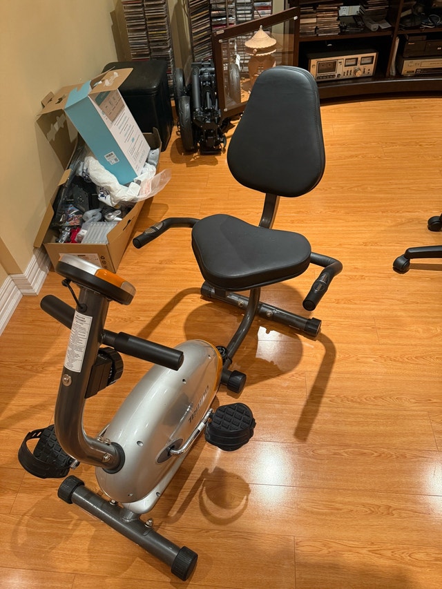 Tempo Fitness Recumbent Exercise Bike - photo 2