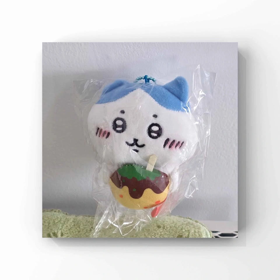 Chiikawa Hachiware Plush Keychain - photo 3