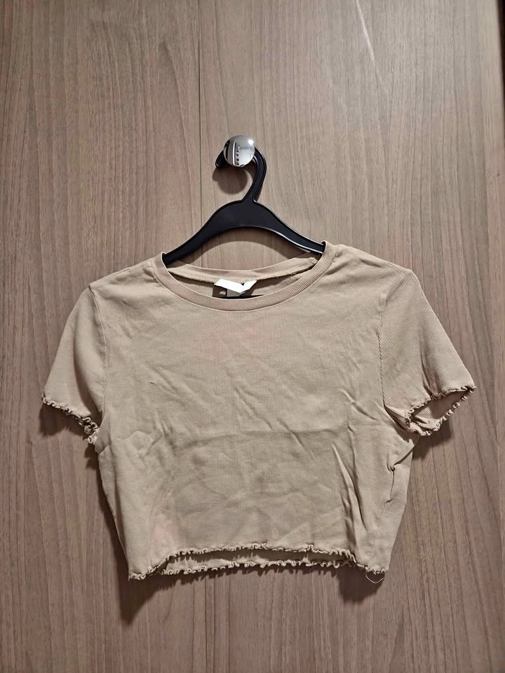 Beige Ribbed Ruffle Hem Crop Top