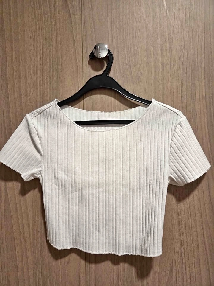 White Ribbed Crop Top
