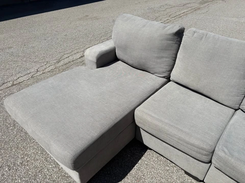 Large Grey Ashley Sectional Sofa with Chaise - Free Delivery - photo 5