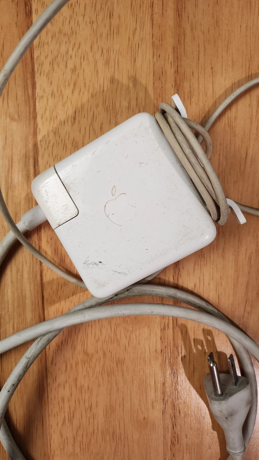 Apple 60W MagSafe Power Adapter Charger (A1344) - photo 2