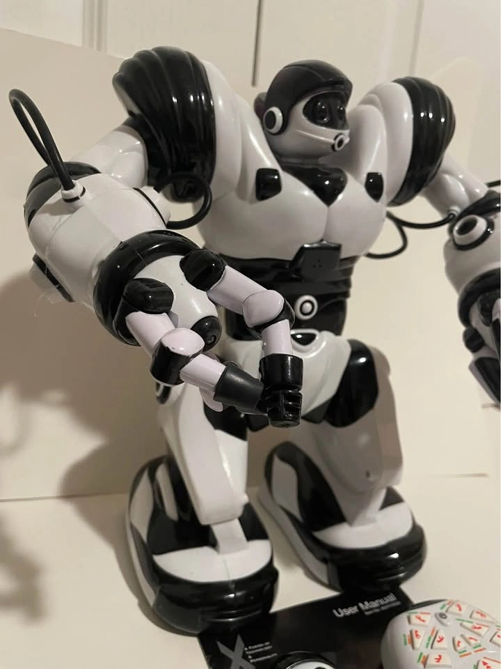 Wowwee Robosapien X Robot - photo 2