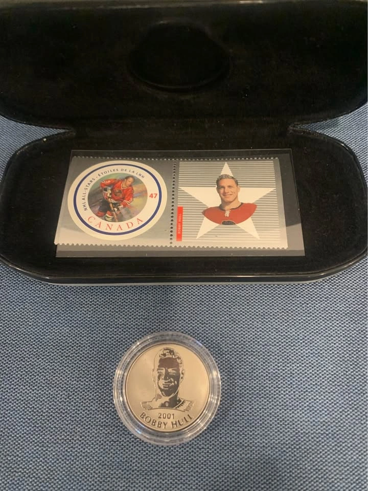 Bobby Hull All Star Stamp and Medallion Set - photo 3