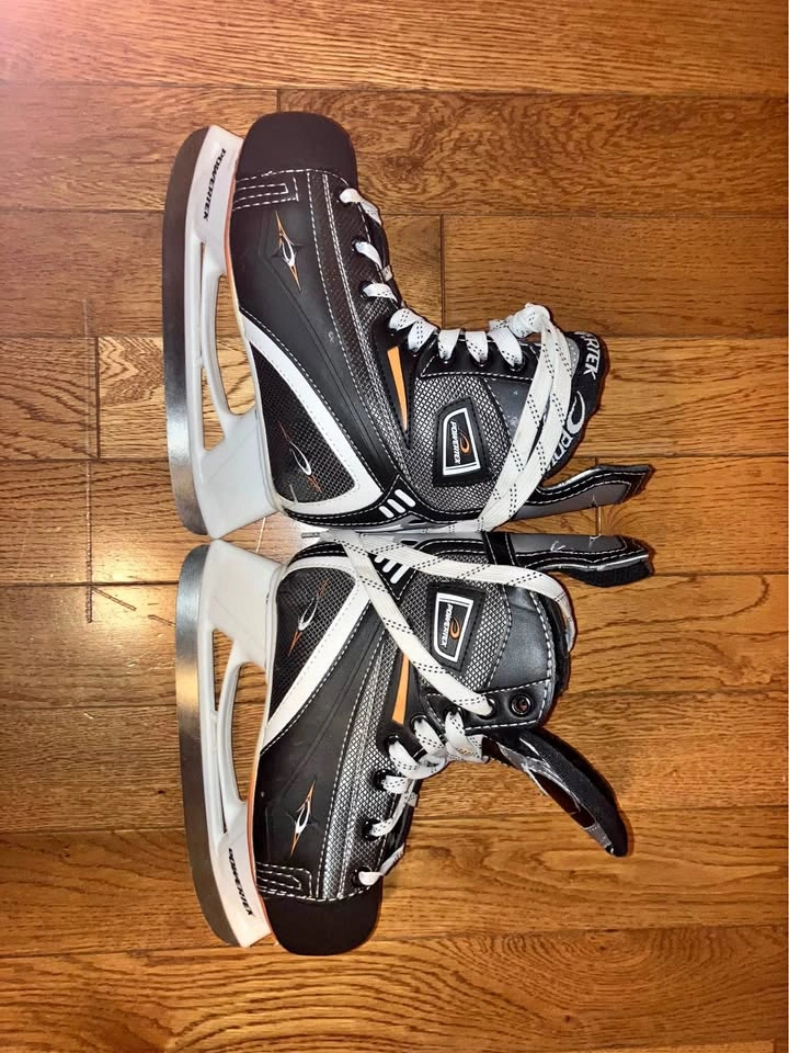 Powertrek Kids Hockey Skates - Size: JR2