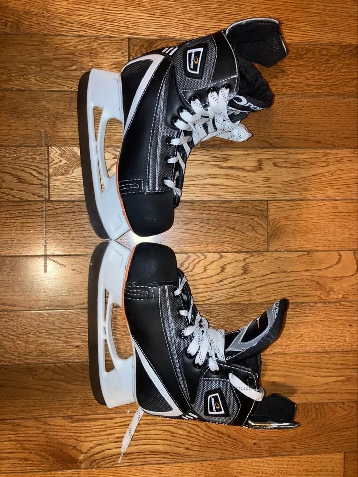 Powertrek Kids Hockey Skates - Size: JR2 - photo 2