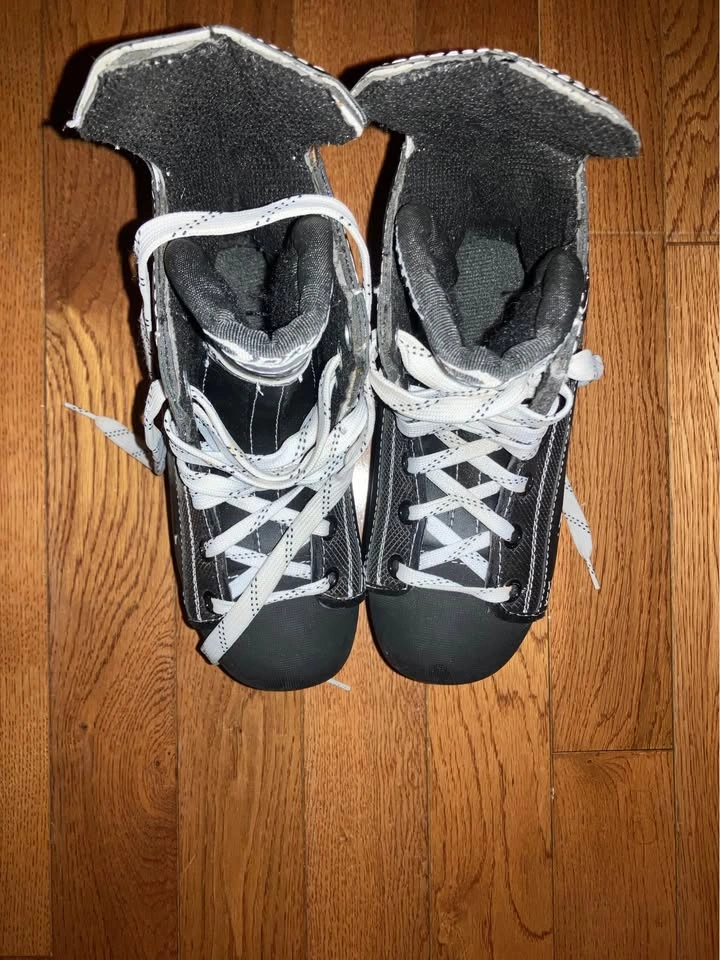 Powertrek Kids Hockey Skates - Size: JR2 - photo 3