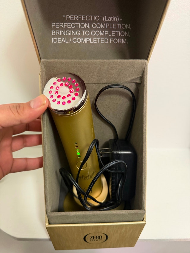 Perfectio X LED Anti-Aging Device (BRAND NEW) - photo 2