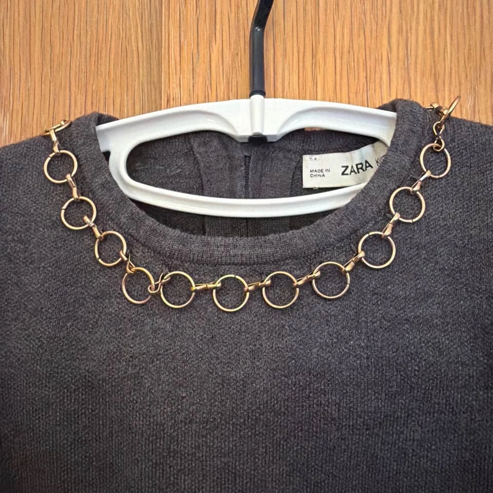 Zara Charcoal Gray Short-Sleeve Top with Gold Chain Detail S - photo 2