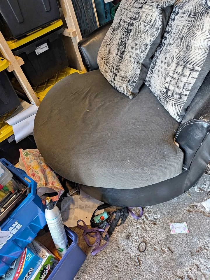 Cuddle chair