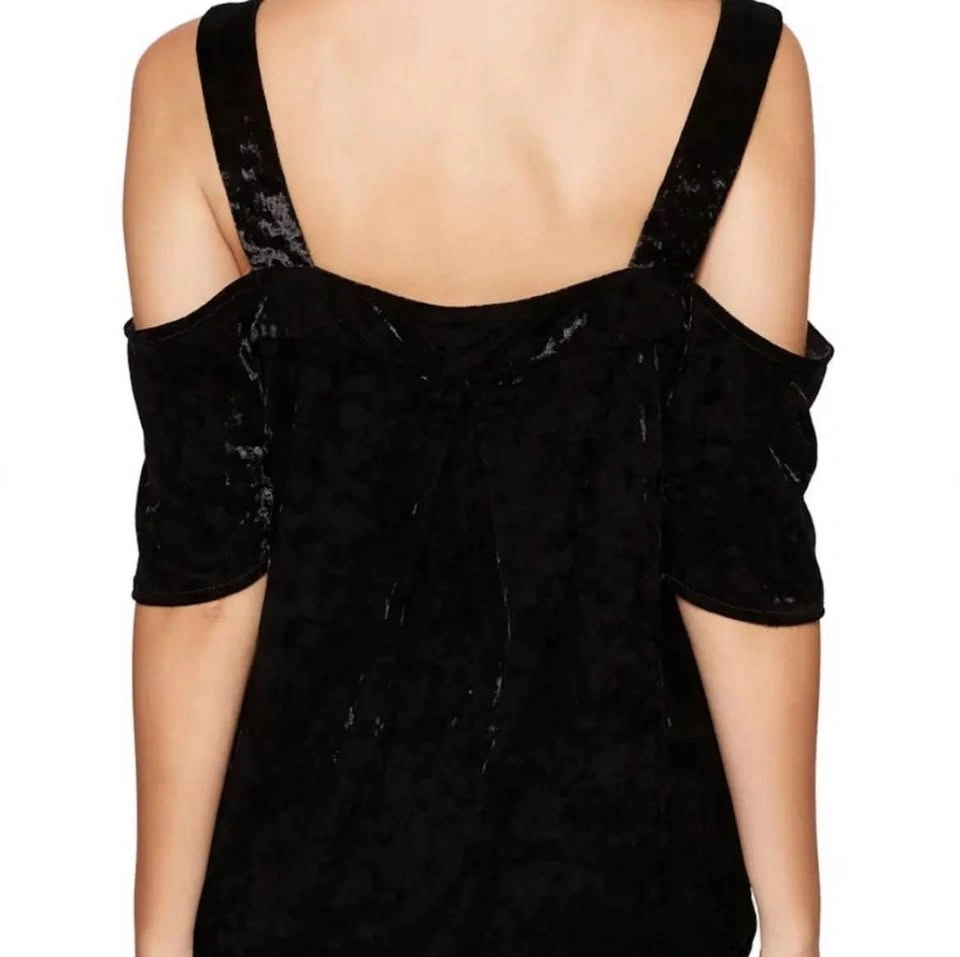 Macy’s Sanctuary Drea Off the Shoulder Crushed Velvet Top - photo 2
