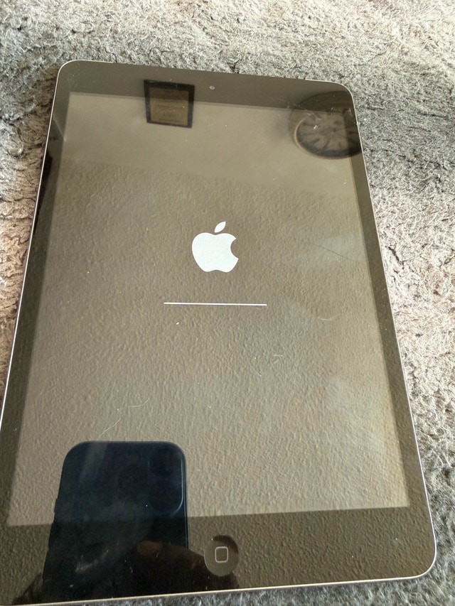 Apple iPad Wi-Fi + LTE 32GB 9.7-inch - photo 2