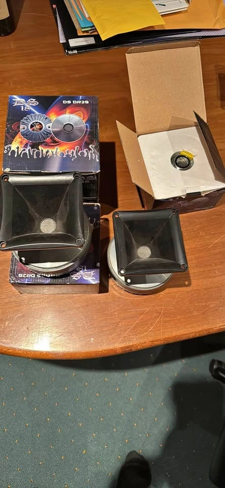 Car Audio Horns, Mid Range Speakers & Tweeters
